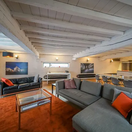 Huidevetterken Duplex 아파트 헨트